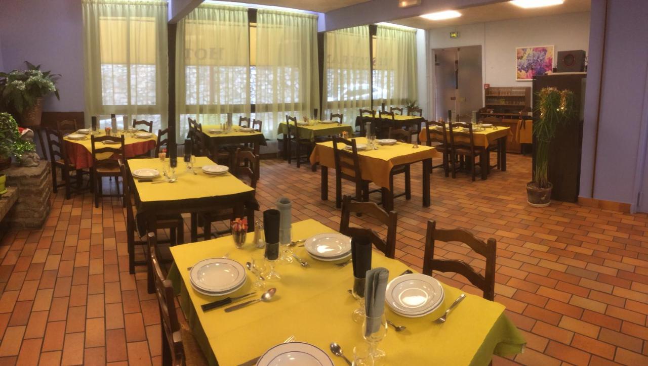 Hotel Restaurant L'Agapanthe Pont-de-Salars المظهر الخارجي الصورة