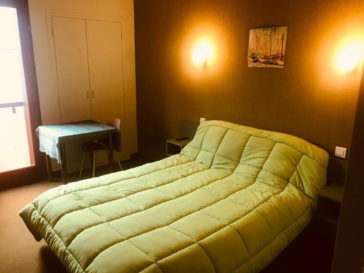 Hotel Restaurant L'Agapanthe Pont-de-Salars المظهر الخارجي الصورة
